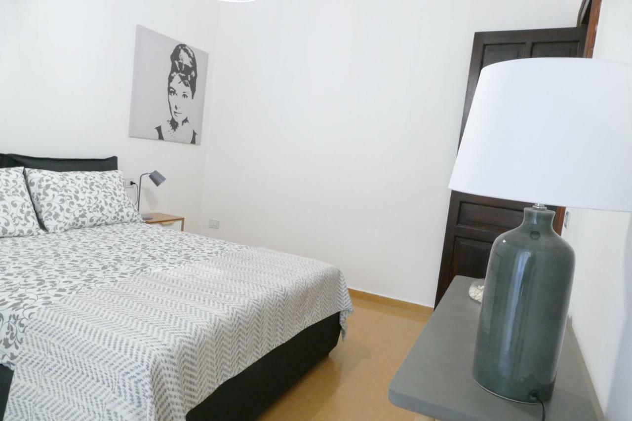 Luxury Manfredi Apartment Salerno Eksteriør billede