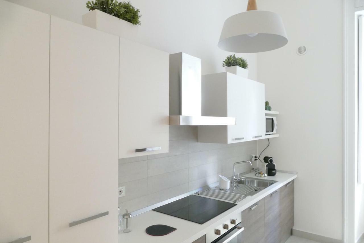 Luxury Manfredi Apartment Salerno Eksteriør billede